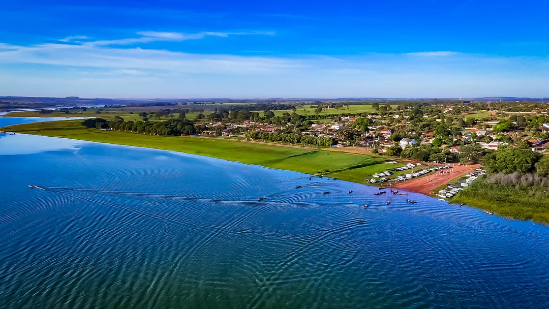 Vista geral da Prainha Artificial de Cardoso no Rio Grande